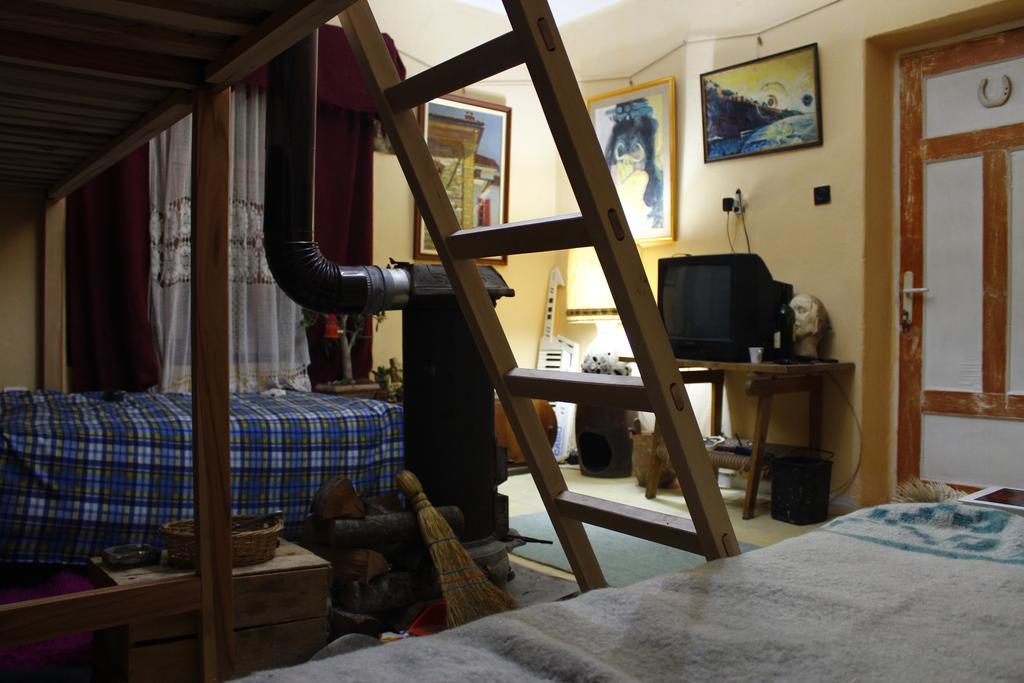 At Home Hostel Korce Eksteriør bilde